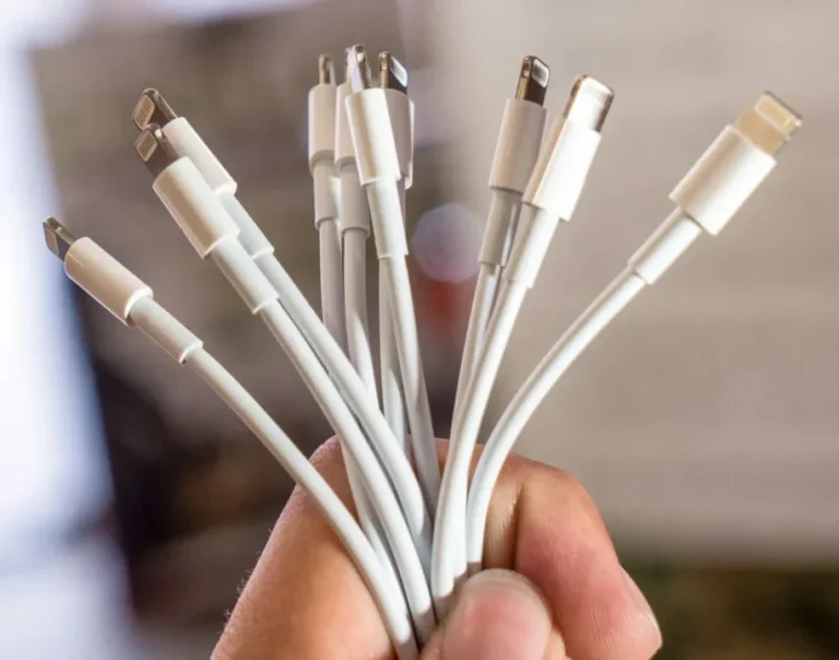 white 8 pin lightning cable